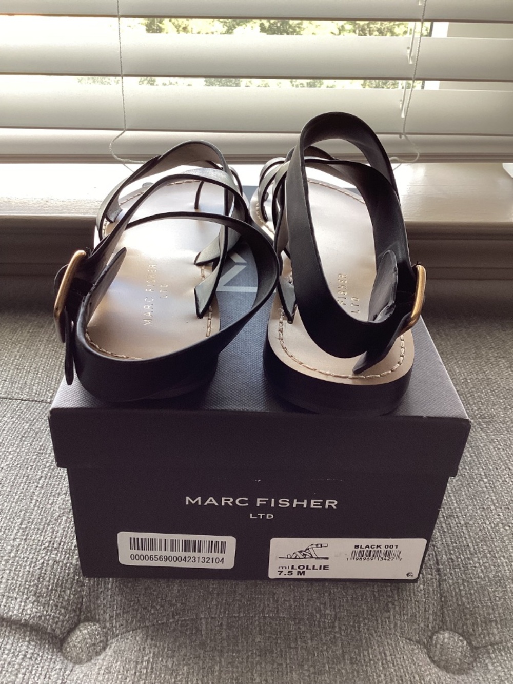 Marc Fisher LTD Lollie Strappy Toe Loop Sandal Women), size 7.5 M - Picture 5 of 10